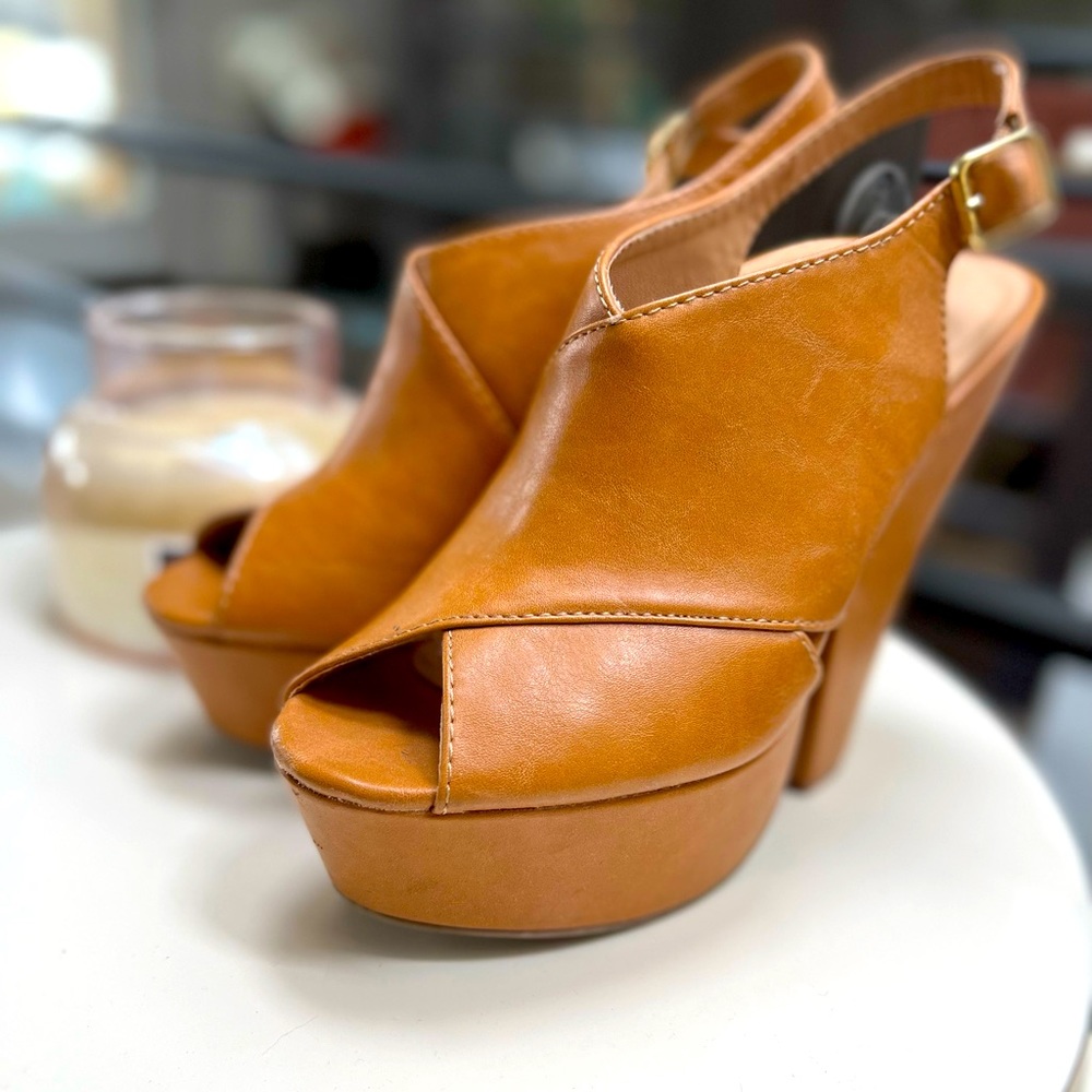 Candie's Cacocotan Brown Platform Sandals Size 7.5M